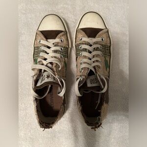 Women’s size 7 converse all stars camo pattern shoes